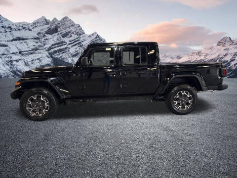 2026 Jeep Gladiator Sahara