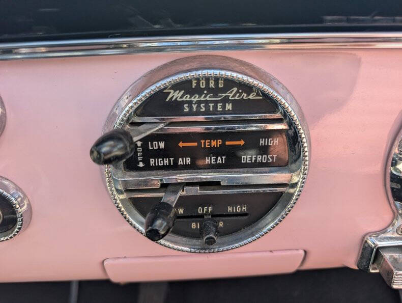 1955 Ford Sunliner