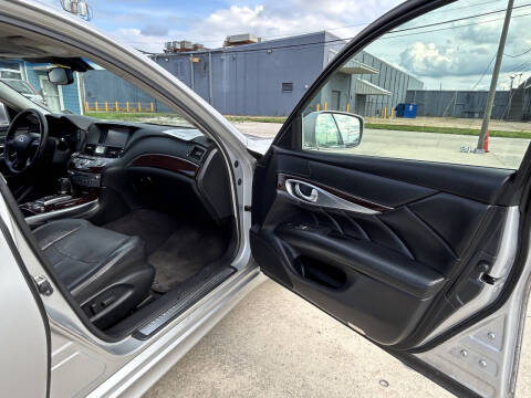 2013 Infiniti M37