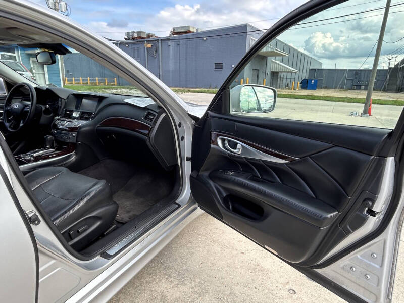 2013 Infiniti M37