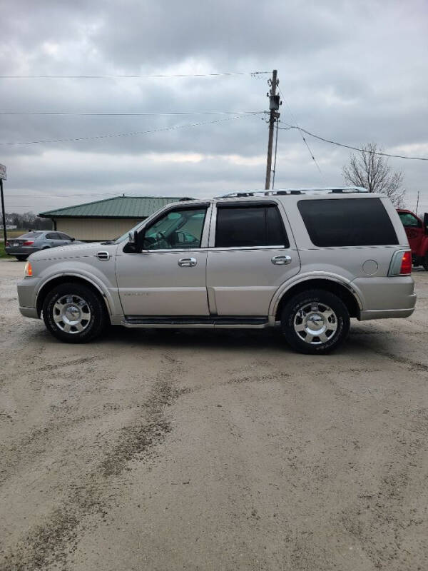 2006 Lincoln Navigator for sale at WESTSIDE GARAGE LLC in Keokuk IA