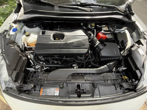 2020 Ford Escape Titanium