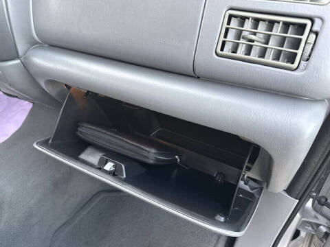 2003 Ford Excursion XLT