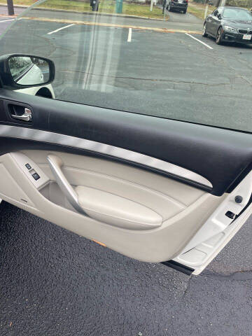 2015 Infiniti Q60 Coupe