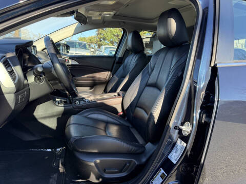 2018 Mazda MAZDA3 Touring