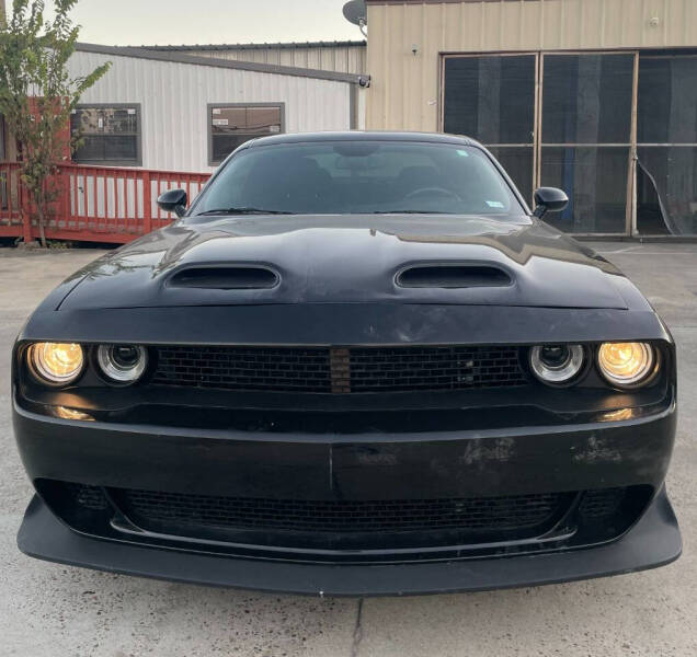 2021 Dodge Challenger SXT's photo