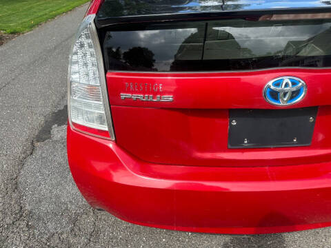 2010 Toyota Prius III