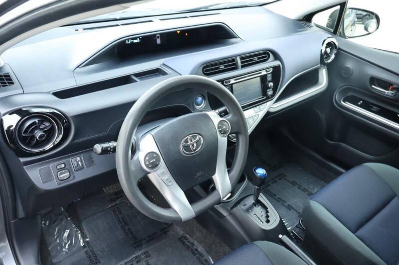 2015 Toyota Prius c Three