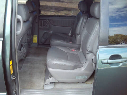 2004 Toyota Sienna XLE Limited 7 Passenger