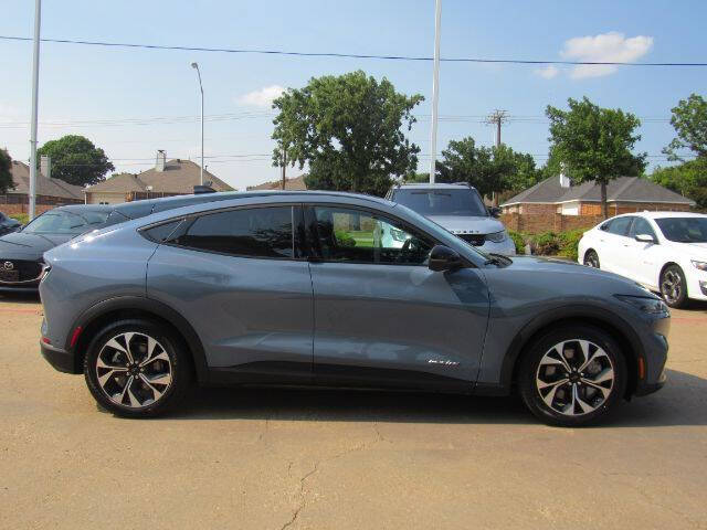 2024 Ford Mustang Mach-E Select