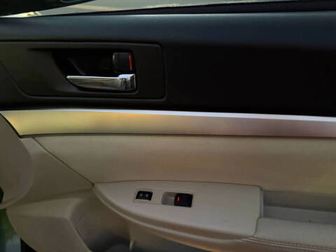 2010 Subaru Outback 2.5i Premium