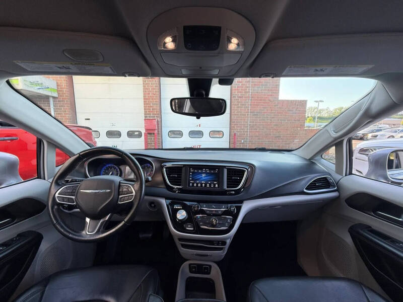 2018 Chrysler Pacifica Touring L