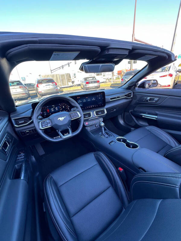 2025 Ford Mustang EcoBoost Premium