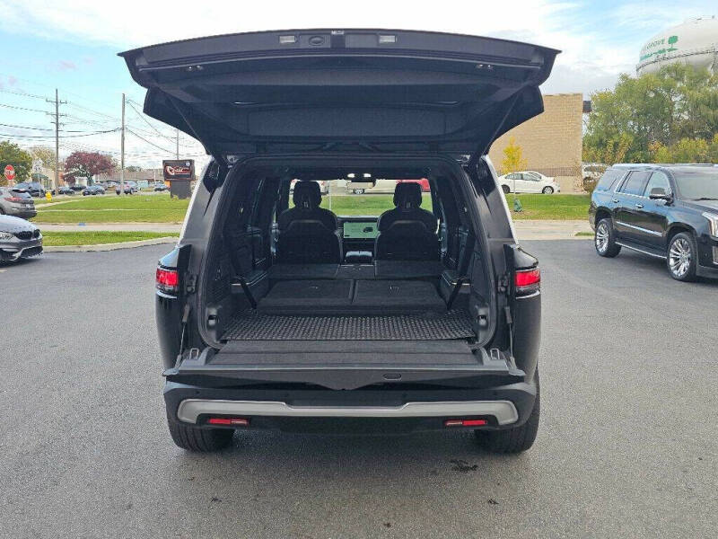 2023 Rivian R1S Adventure