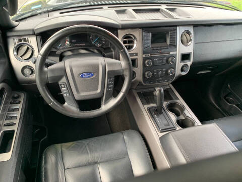 2017 Ford Expedition XLT