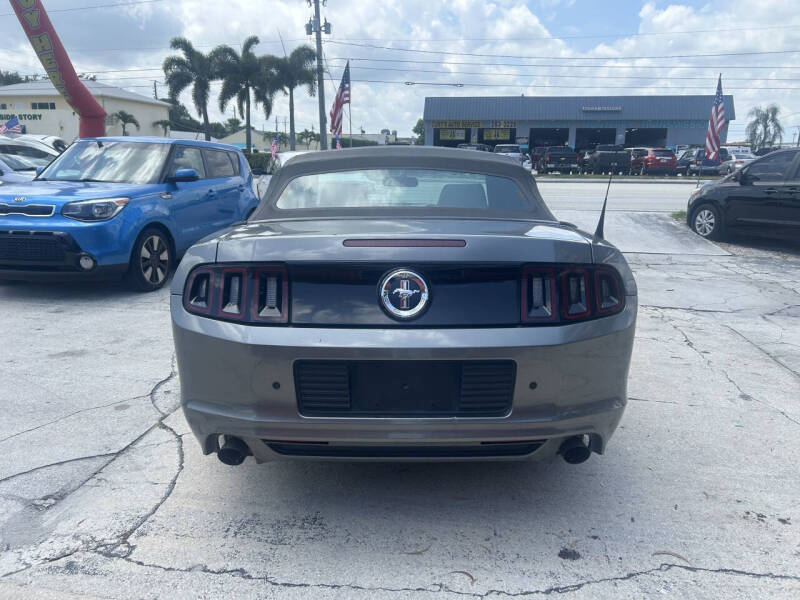 2014 Ford Mustang V6 Premium