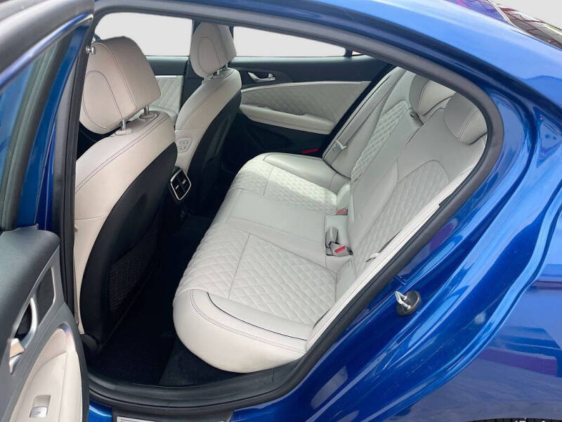 2025 Genesis G70