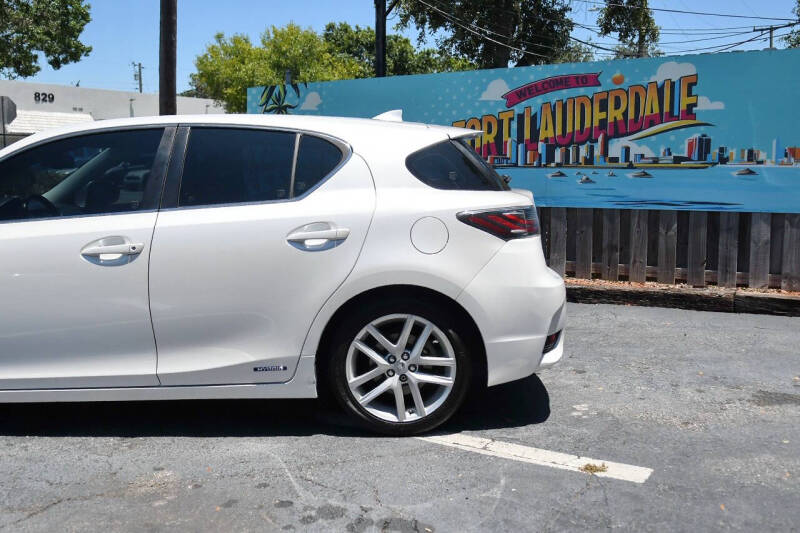 2015 Lexus CT 200h