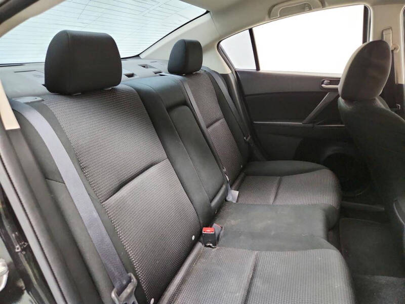 2013 Mazda MAZDA3 i Touring
