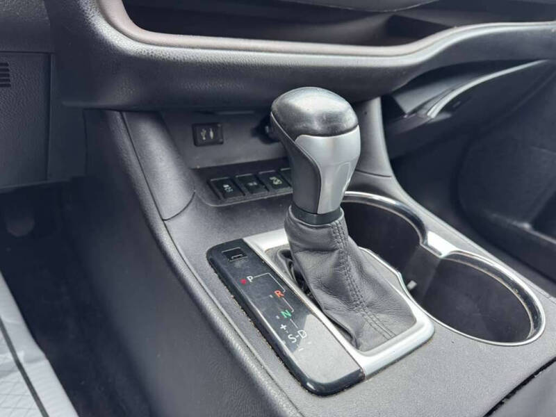 2015 Toyota Highlander LE Plus