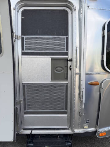 2016 Airstream 25FB