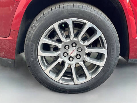 2022 GMC Acadia Denali