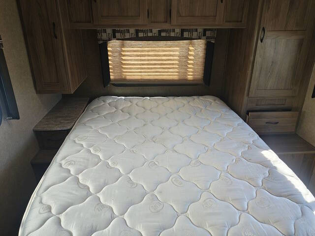 2016 Coachmen RV Freelander