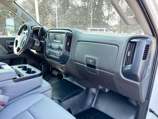 2024 Chevrolet Silverado MD
