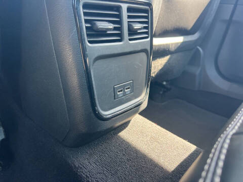 2023 Chrysler 300 S V6
