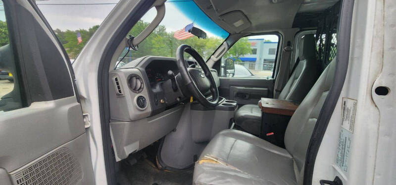 2010 Ford E-Series E-250