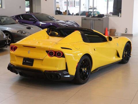 2021 Ferrari 812 GTS