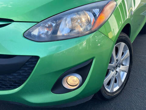 2013 Mazda MAZDA2 Touring