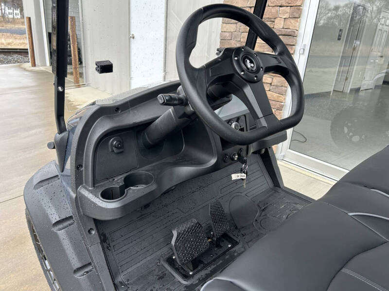 2026 Active pulse 6 Seater lifted