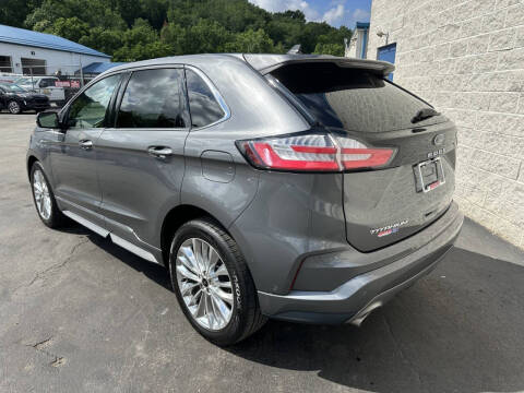 2024 Ford Edge Titanium