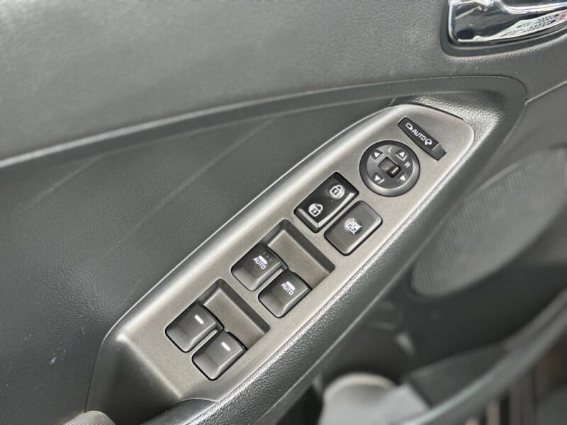 2016 Kia Forte5 SX