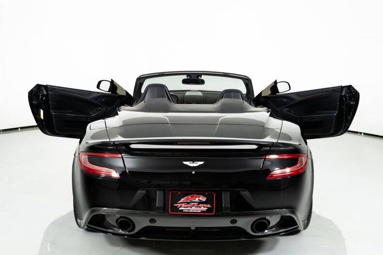 2015 Aston Martin Vanquish Volante