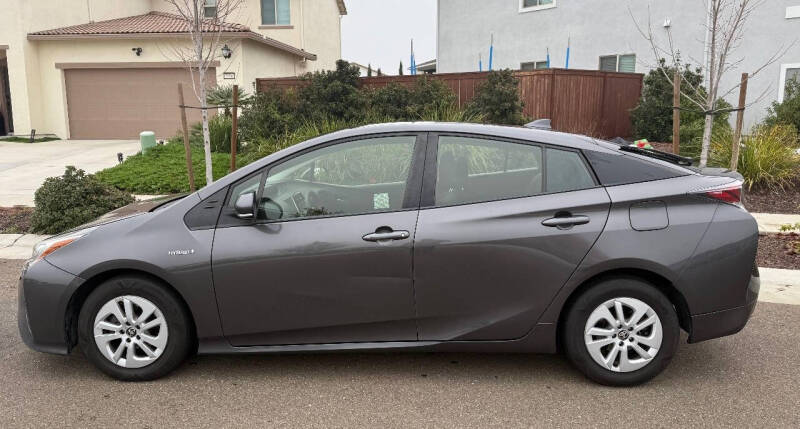 2016 Toyota Prius Two