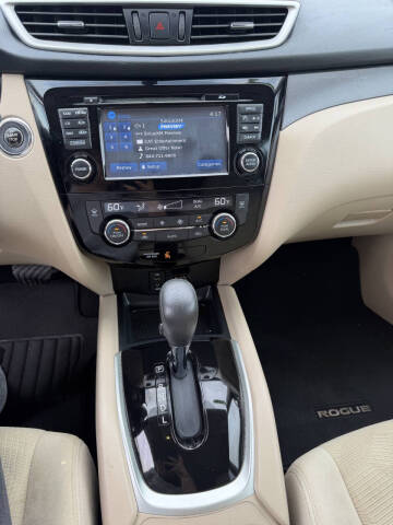 2016 Nissan Rogue SV
