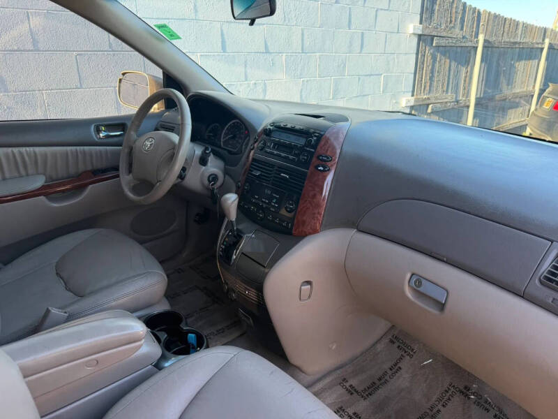 2004 Toyota Sienna