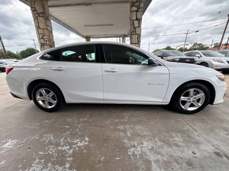 2024 Chevrolet Malibu LS