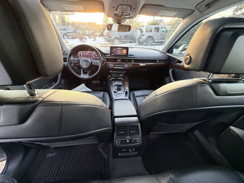 2019 Audi A4 quattro Premium Plus 45 TFSI