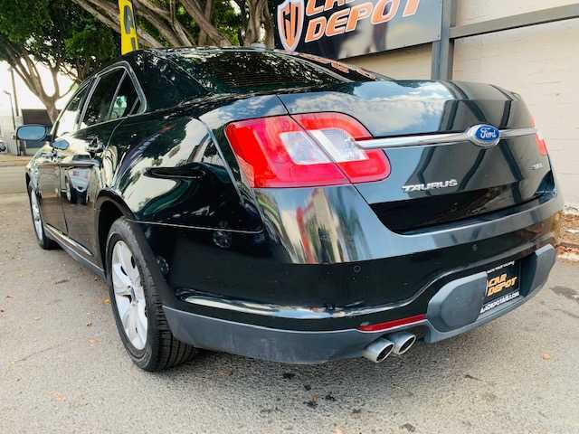 2011 Ford Taurus SEL