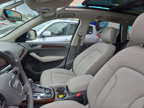 2012 Audi Q5 3.2 quattro Premium Plus