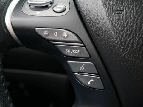 2017 Nissan Pathfinder Platinum