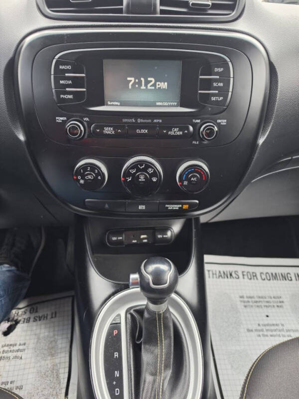 2016 Kia Soul + - Photo 11