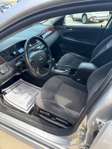 2011 Chevrolet Impala LS