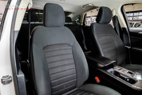 2020 Ford Fusion Hybrid SE