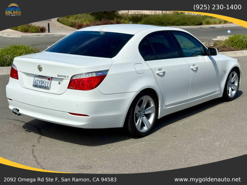 2009 BMW 5 Series 528i