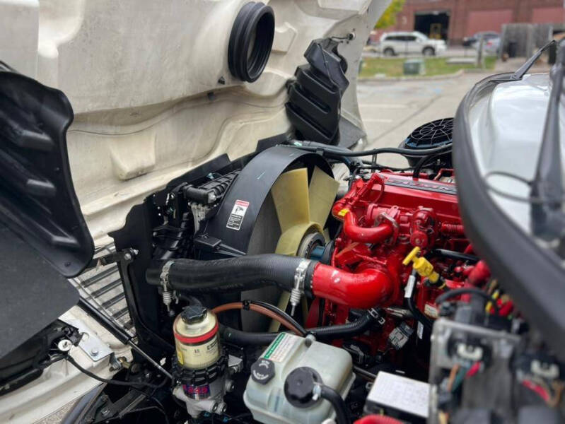 2020 Freightliner M2 106