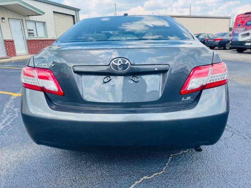2010 Toyota Camry LE